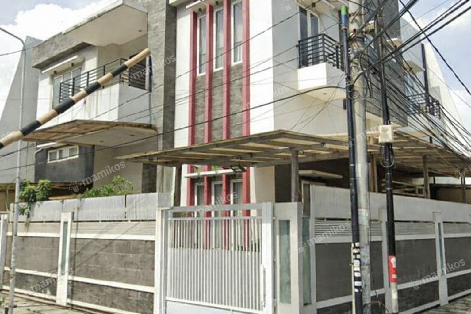 Rumah Sertifikat SHM 5 Kamar Tidur 5 Kamar Mandi Sunter Jakarta Utara