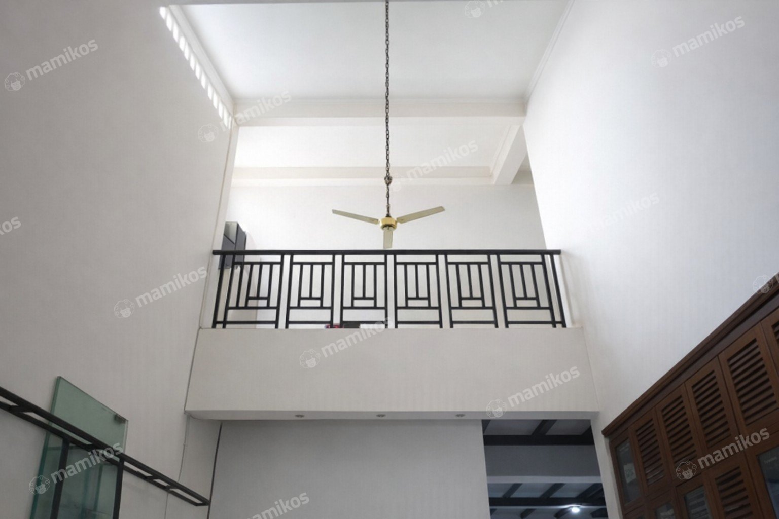 Rumah Sertifikat SHM 4 Kamar Tidur 2 Kamar Mandi Kebayoran Baru Jakarta Selatan - Photo 2