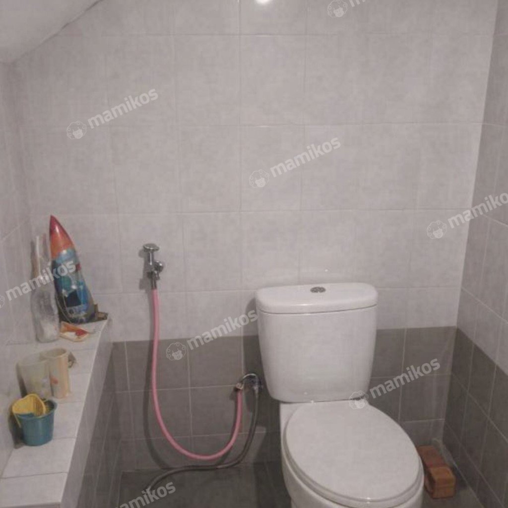 Rumah Sertifikat SHM 3 Kamar Tidur 3 Kamar Mandi Veteran Jakarta Selatan - Photo 2