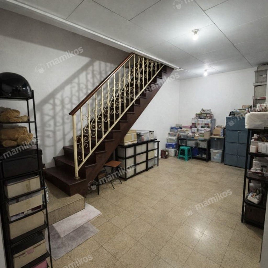 Rumah Sertifikat SHM 4 Kamar Tidur 1 Kamar Mandi Tanjung Duren Jakarta Barat - Photo 2