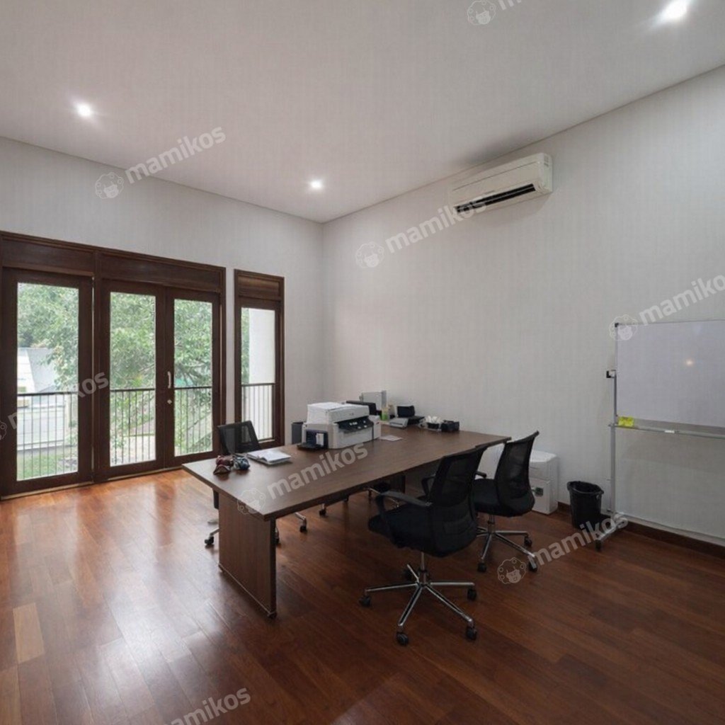 Rumah Sertifikat SHM 4 Kamar Tidur 3 Kamar Mandi Kebayoran Baru Jakarta Selatan - Photo 4