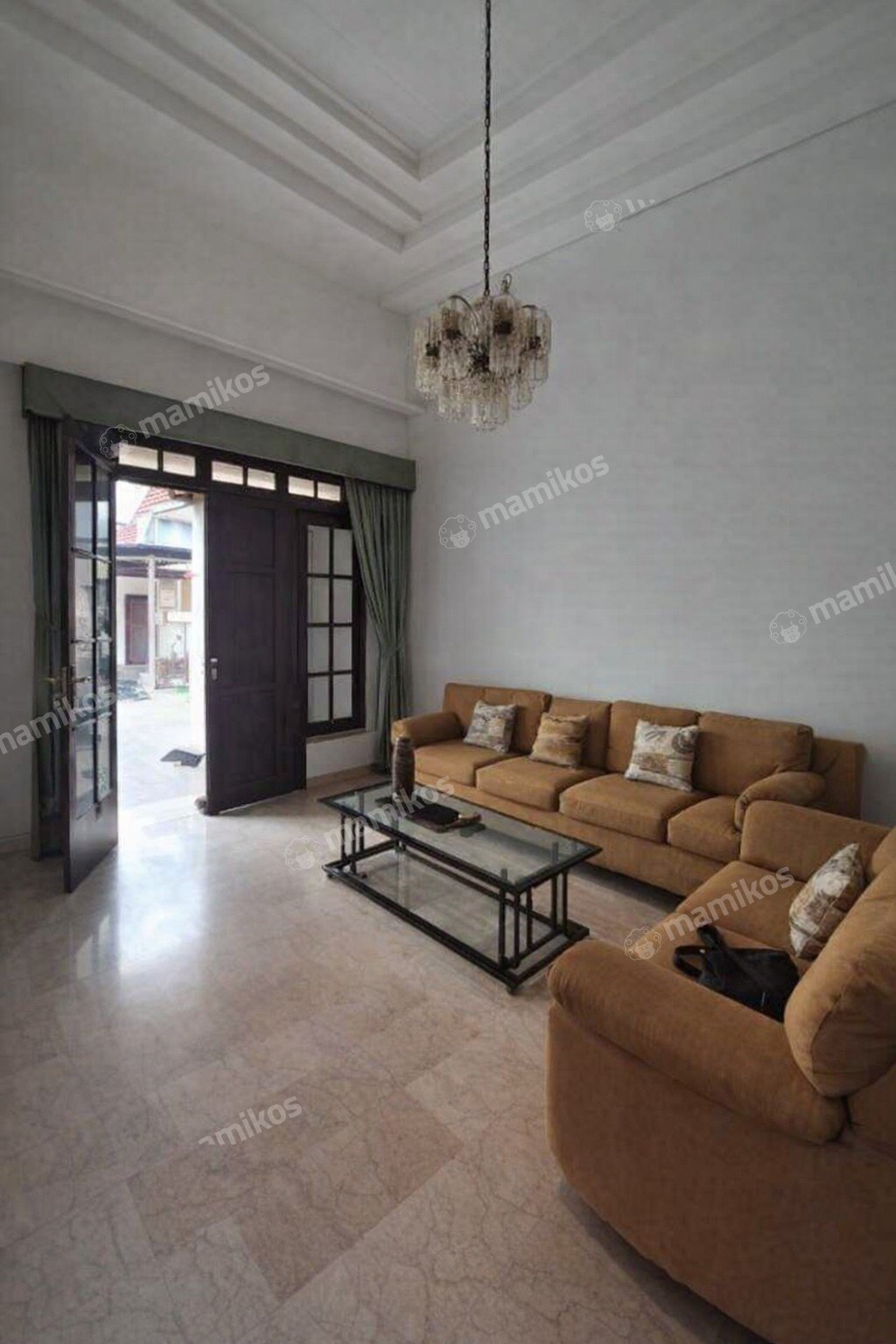 Rumah 5 Kamar Tidur 4 Kamar Mandi 2 Lantai Kedoya Jakarta Barat - Photo 2