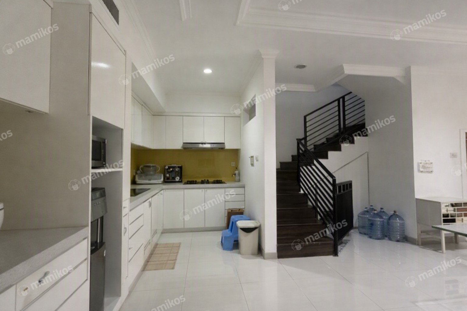 Rumah Sertifikat SHM 3 Kamar Tidur 4 Kamar Mandi Sunter Jakarta Utara - Photo 2