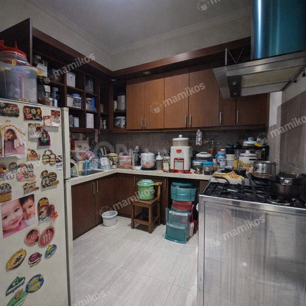 Rumah Sertifikat SHM 4 Kamar Tidur 3 Kamar Mandi Gandaria Jakarta Selatan - Photo 3