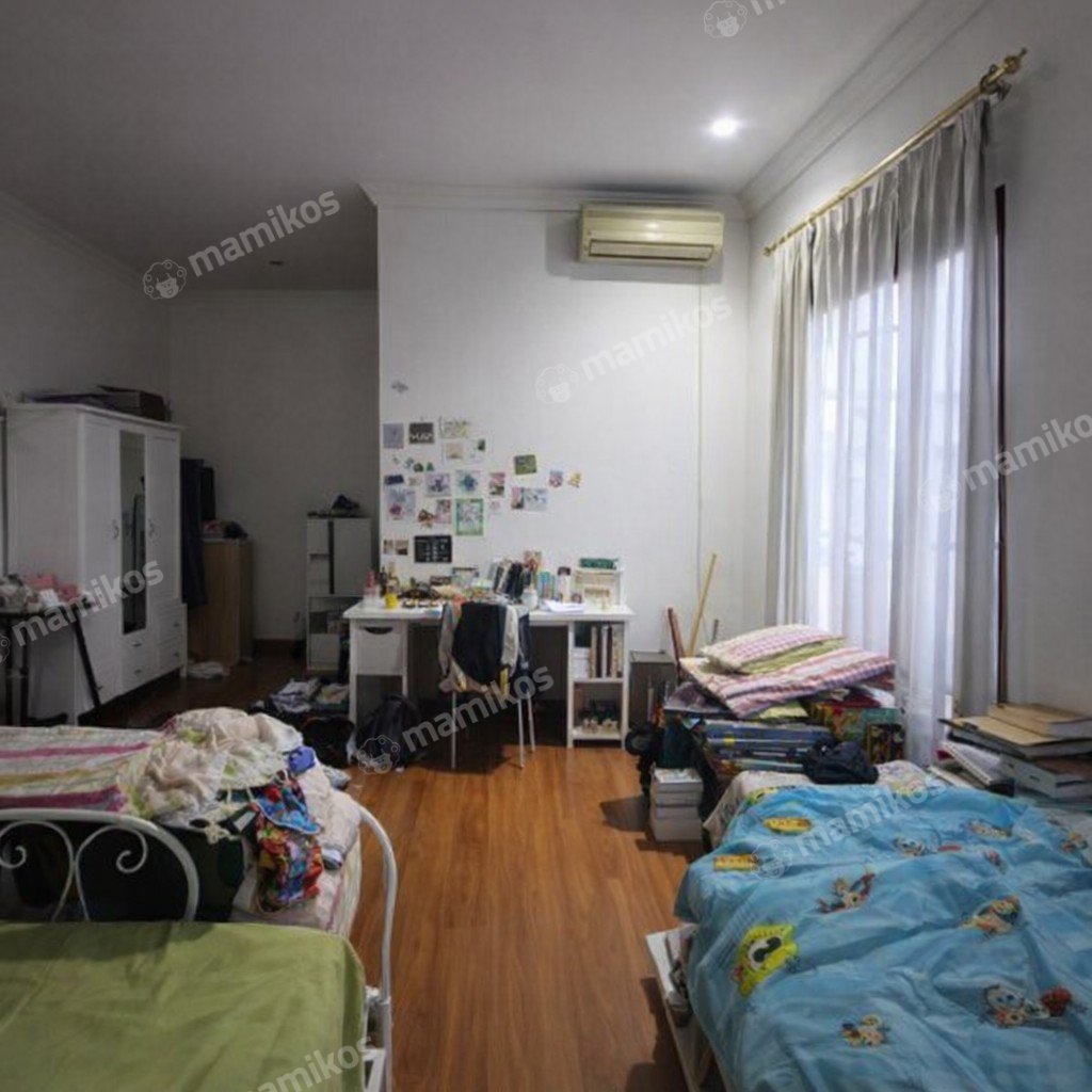 Rumah Sertifikat SHM 4 Kamar Tidur 3 Kamar Mandi Gandaria Jakarta Selatan - Photo 5