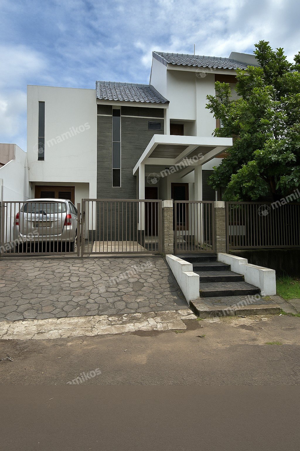 Rumah Sertifikat SHM 4 Kamar Tidur 3 Kamar Mandi Cinere Jakarta Selatan - Photo 2