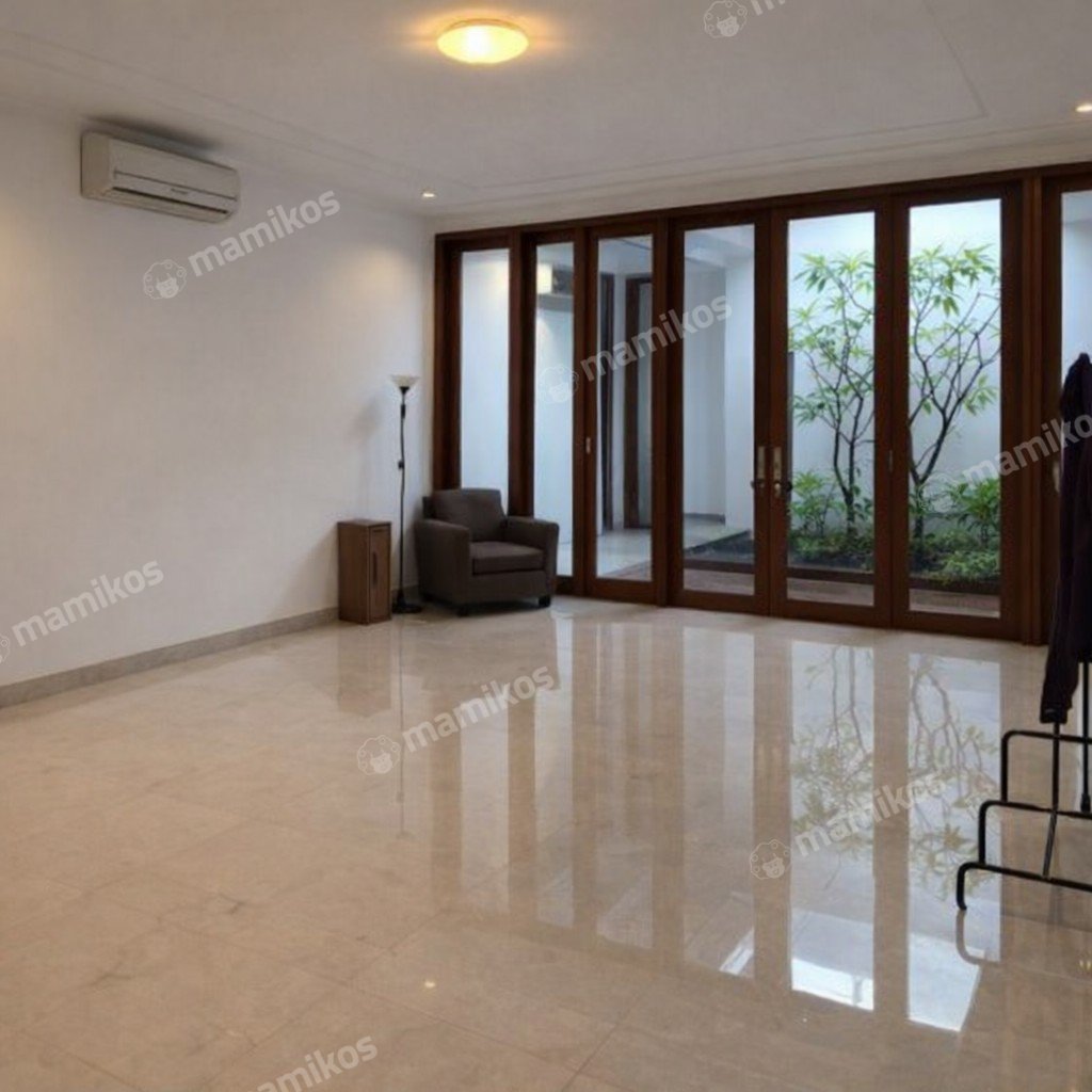 Rumah Sertifikat SHM 5 Kamar Tidur 4 Kamar Mandi Kemang Jakarta Selatan - Photo 3