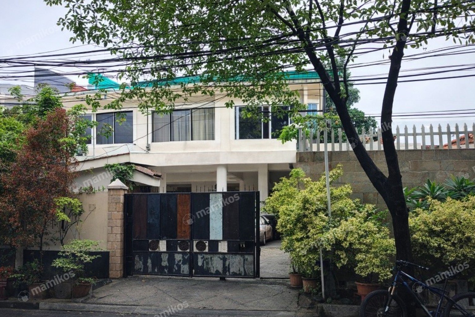 Rumah Sertifikat HGB 7 Kamar Tidur 5 Kamar Mandi Pulo Gadung Jakarta Timur