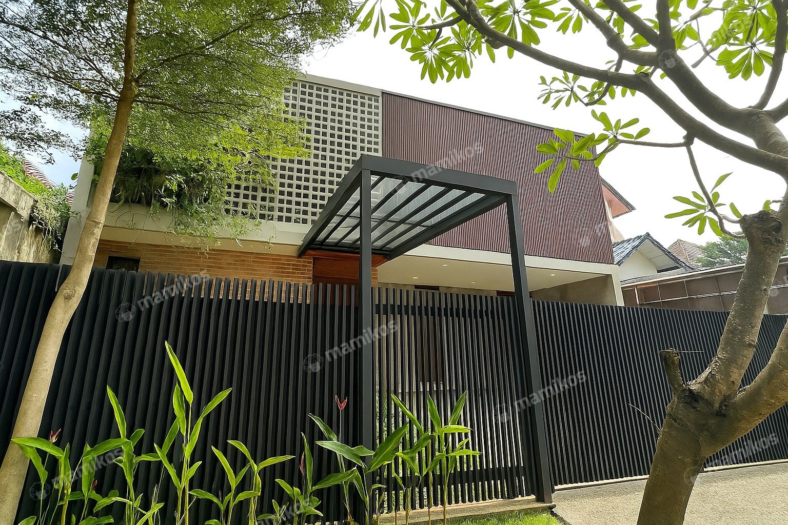 Rumah Sertifikat SHM 3 Kamar Tidur 4 Kamar Mandi Lebak Bulus Jakarta Selatan