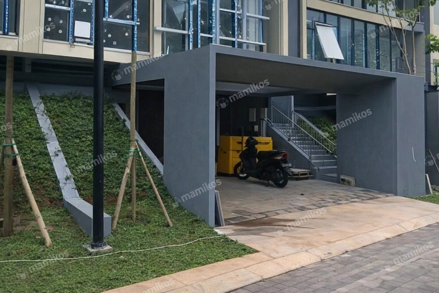 Rumah Sertifikat SHM 5 Kamar Tidur 5 Kamar Mandi Lebak Bulus Jakarta Selatan