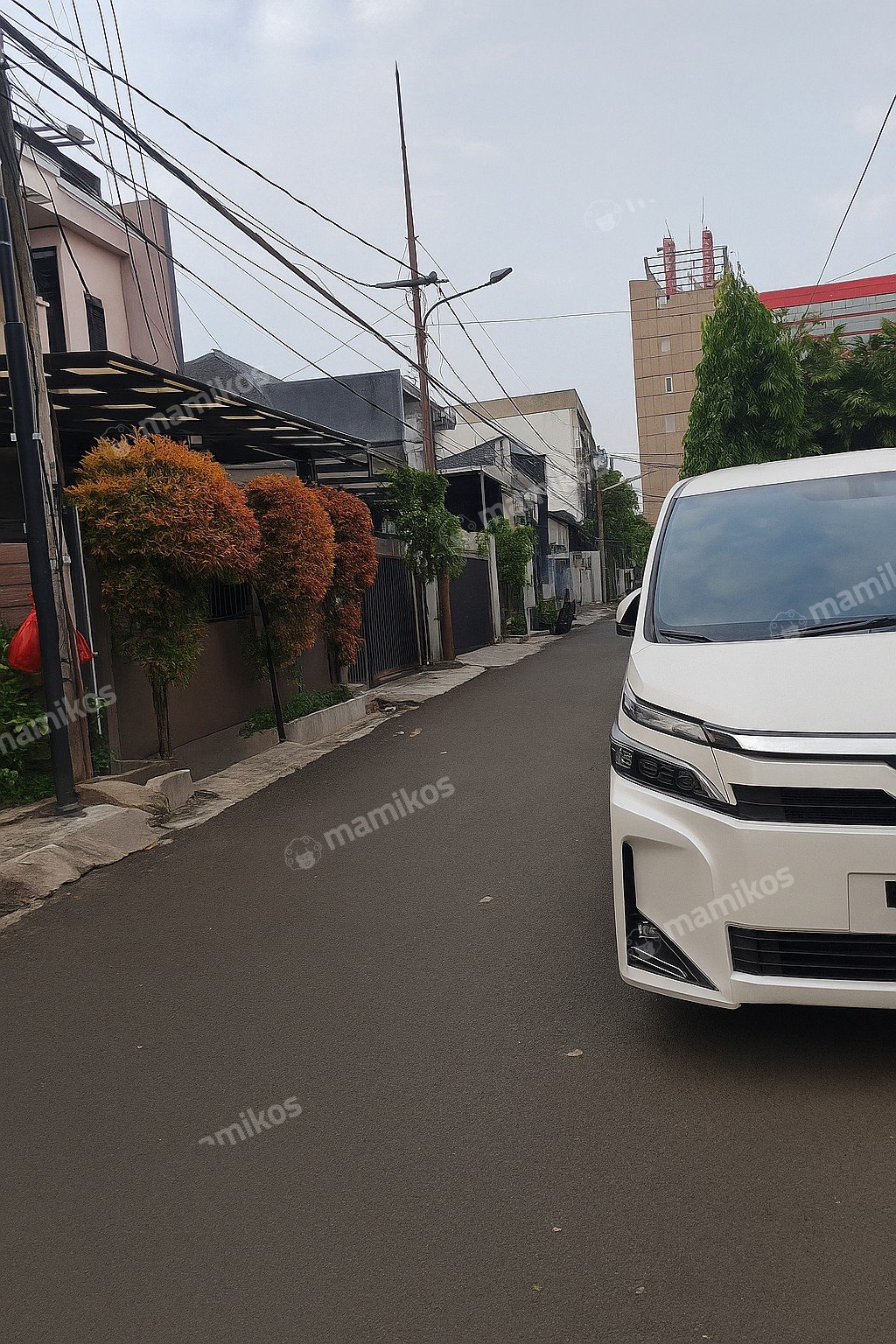 Rumah Sertifikat SHM 3 Kamar Tidur 2 Kamar Mandi Kedoya Selatan Jakarta Barat - Photo 2