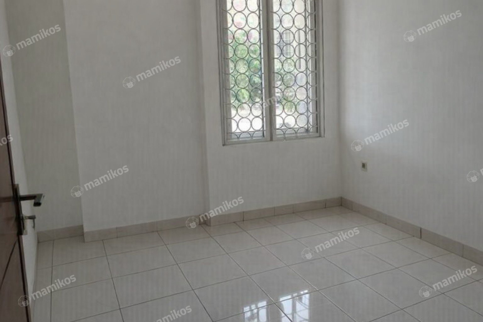 Rumah Sertifikat SHM 3 Kamar Tidur 2 Kamar Mandi Citra Grand Jakarta Timur