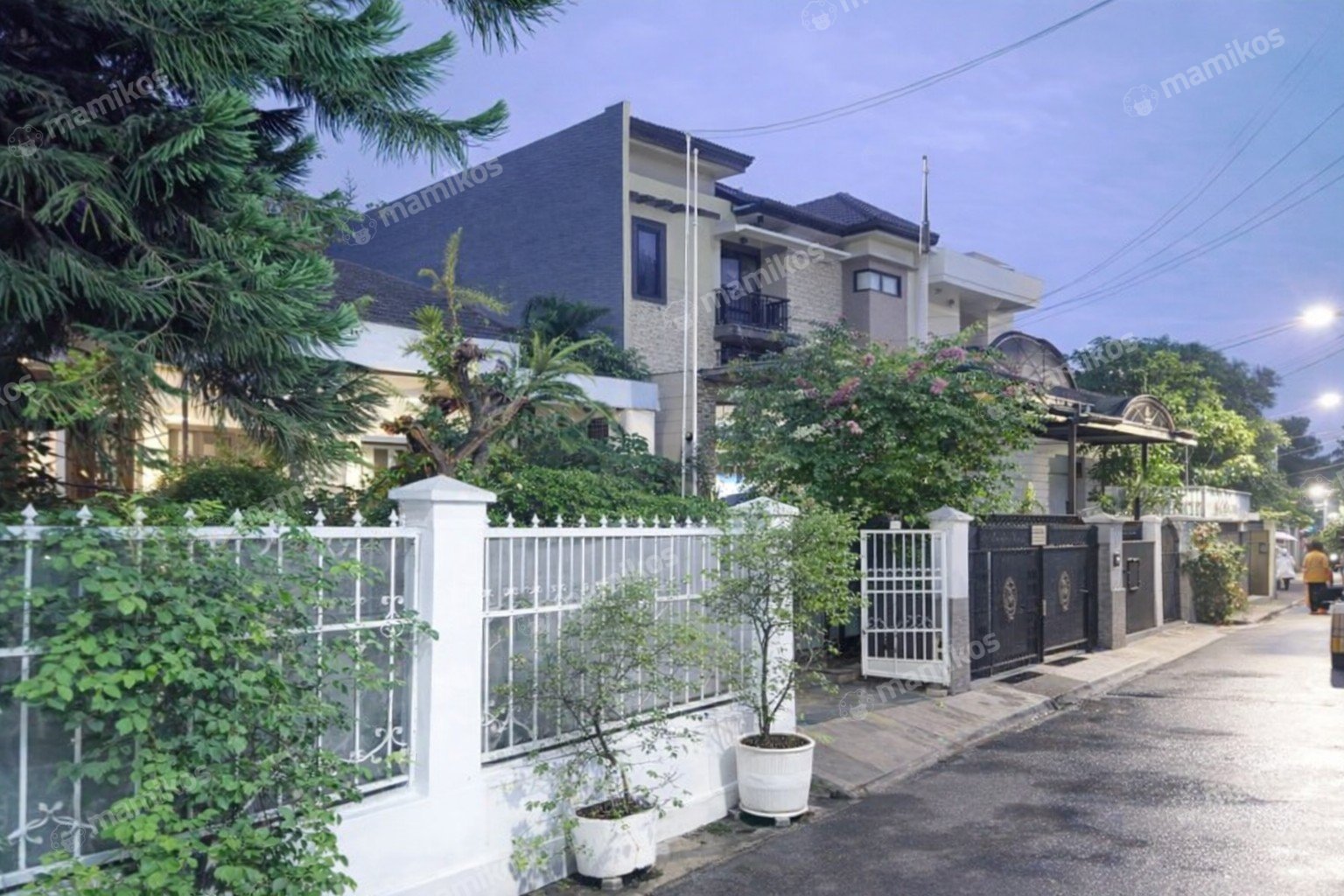 Rumah Sertifikat SHM 5 Kamar Tidur 2 Kamar Mandi Kembangan Jakarta Barat