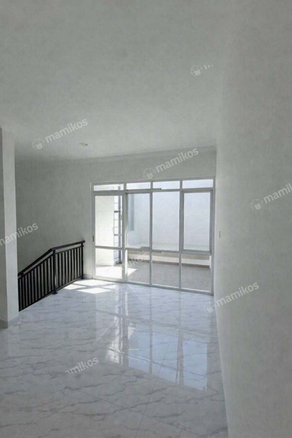 Rumah 5 Kamar Tidur 3 Kamar Mandi 3 Lantai Kelapa Gading Jakarta Utara - Photo 4