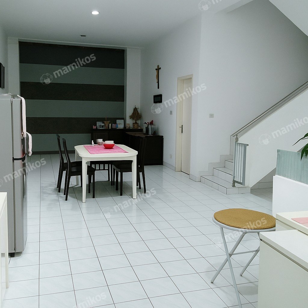 Rumah Sertifikat SHM 5 Kamar Tidur 4 Kamar Mandi Sunter Jakarta Utara - Photo 4