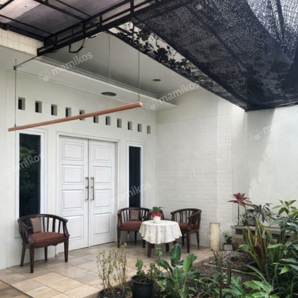 Rumah Sertifikat SHM 4 Kamar Tidur 5 Kamar Mandi Joglo Jakarta Barat - Photo 2