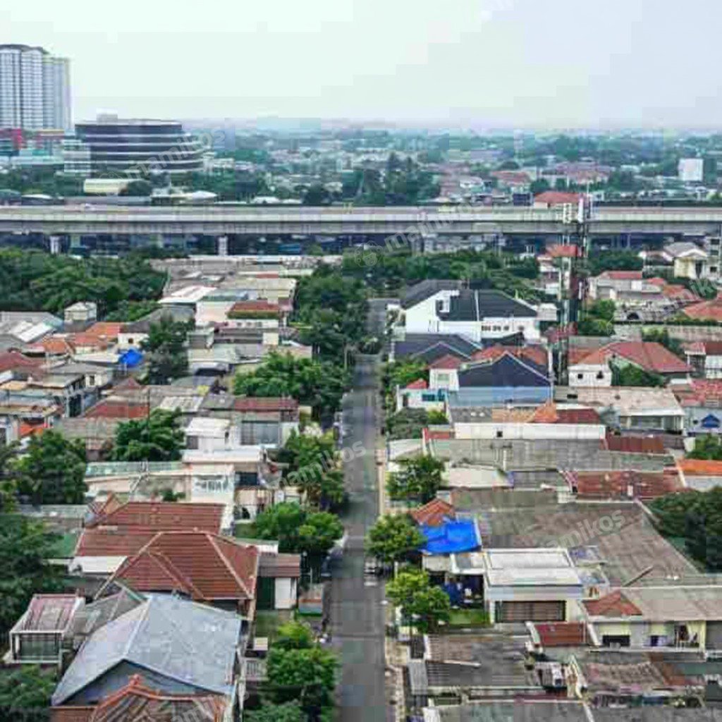 Rumah Sertifikat SHM 6 Kamar Tidur 3 Kamar Mandi Jatinegara Jakarta Timur - Photo 4