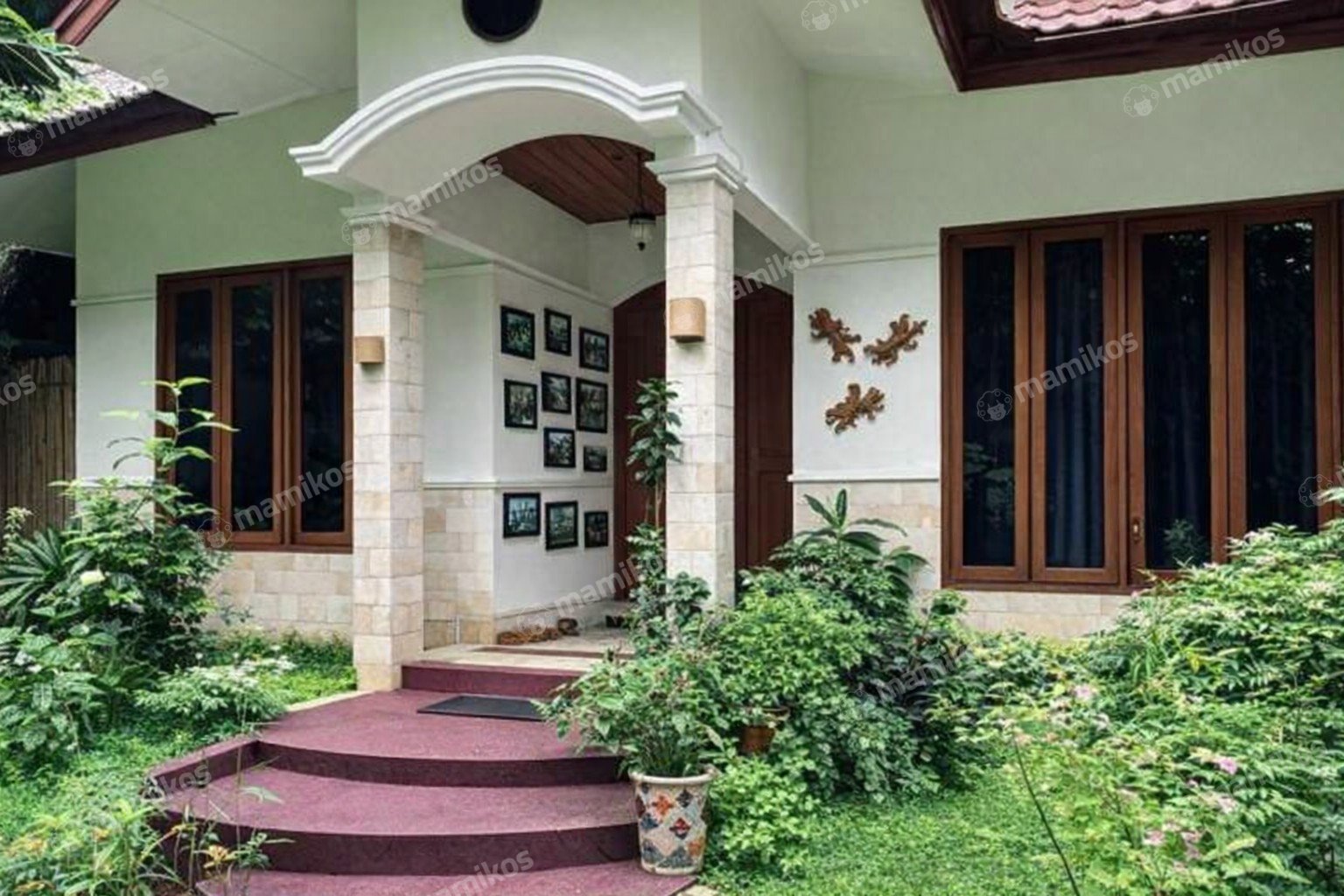 Rumah Sertifikat SHM 5 Kamar Tidur 4 Kamar Mandi Ampera Jakarta Selatan