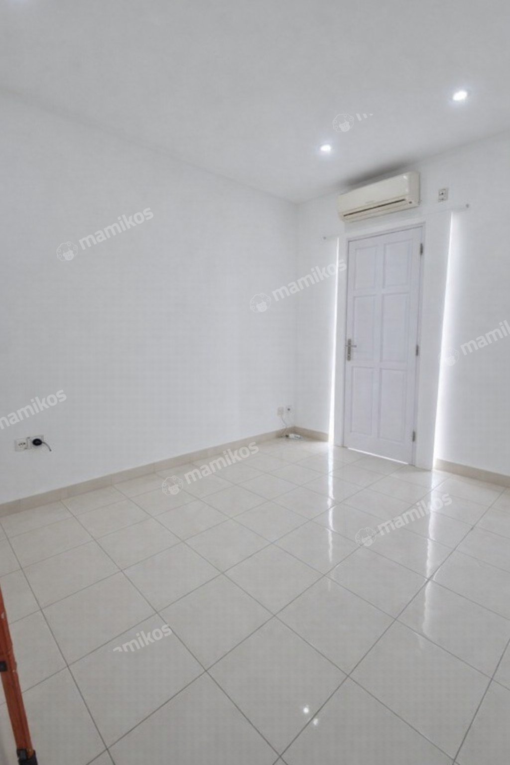 Rumah Sertifikat SHM 3 Kamar Tidur 2 Kamar Mandi Duri Kosambi Jakarta Barat - Photo 2