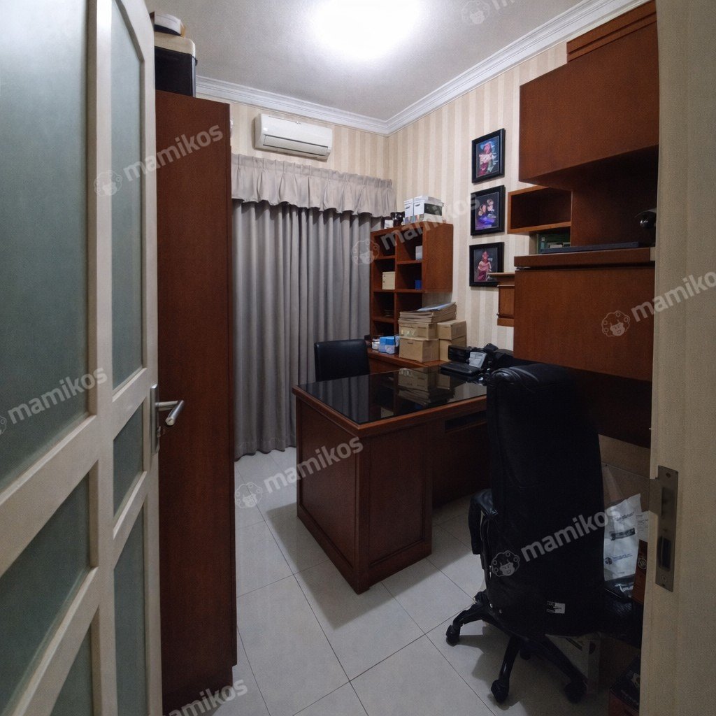Rumah Sertifikat SHM 7 Kamar Tidur 3 Kamar Mandi Condet Jakarta Timur - Photo 2