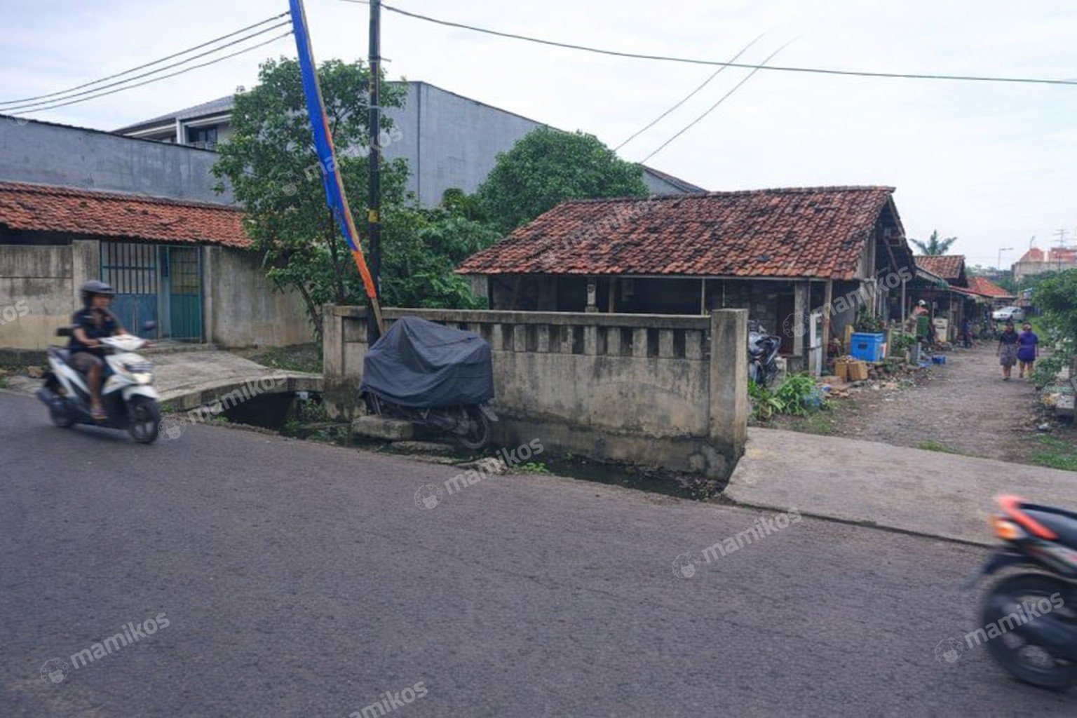 Rumah Sertifikat SHM 5 Kamar Tidur 5 Kamar Mandi Cengkareng Jakarta Barat - Photo 4