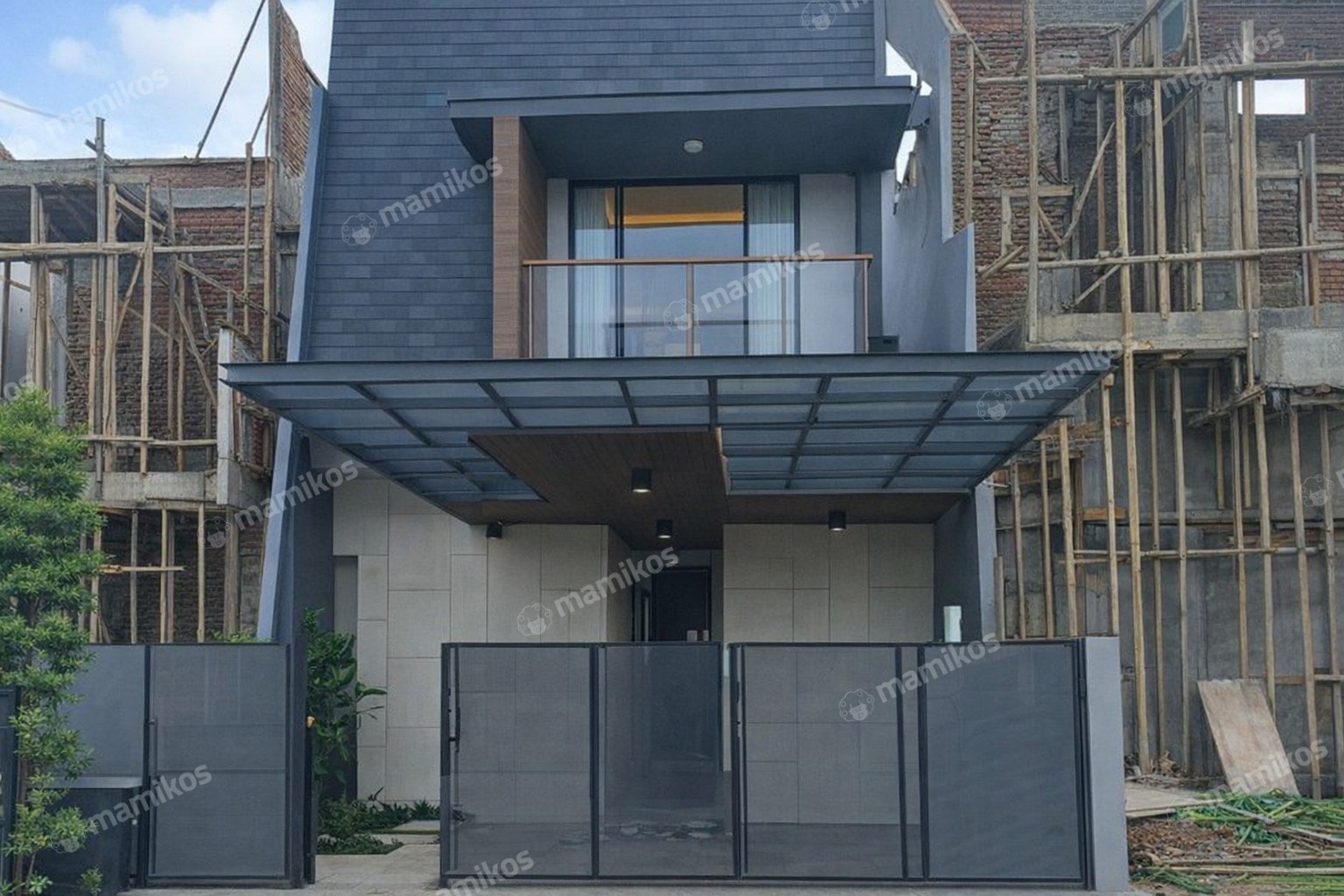 Rumah Sertifikat HGB 4 Kamar Tidur 4 Kamar Mandi Cibubur Jakarta Timur