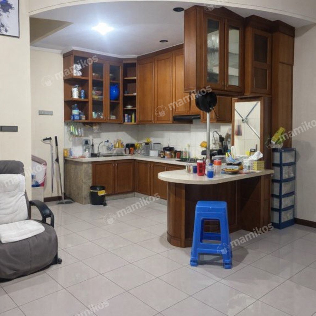 Rumah Sertifikat SHM 4 Kamar Tidur 2 Kamar Mandi Taman Ratu Jakarta Barat - Photo 3