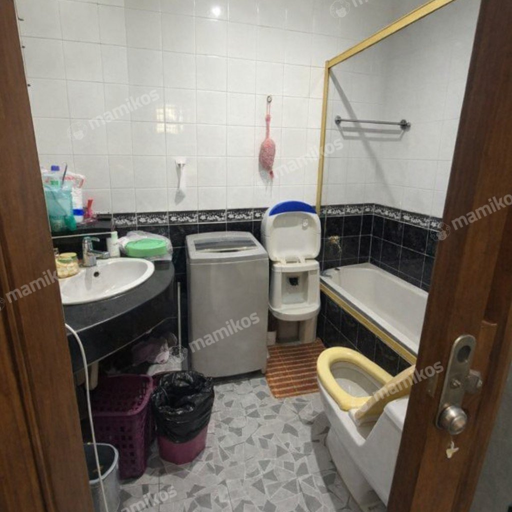 Rumah Sertifikat SHM 4 Kamar Tidur 2 Kamar Mandi Taman Ratu Jakarta Barat - Photo 4