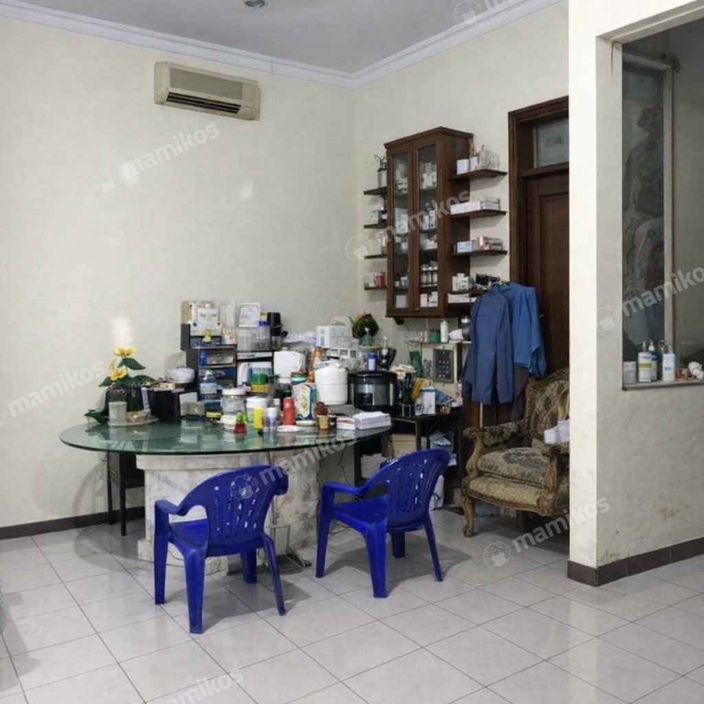 Rumah Sertifikat SHM 4 Kamar Tidur 2 Kamar Mandi Taman Ratu Jakarta Barat - Photo 5