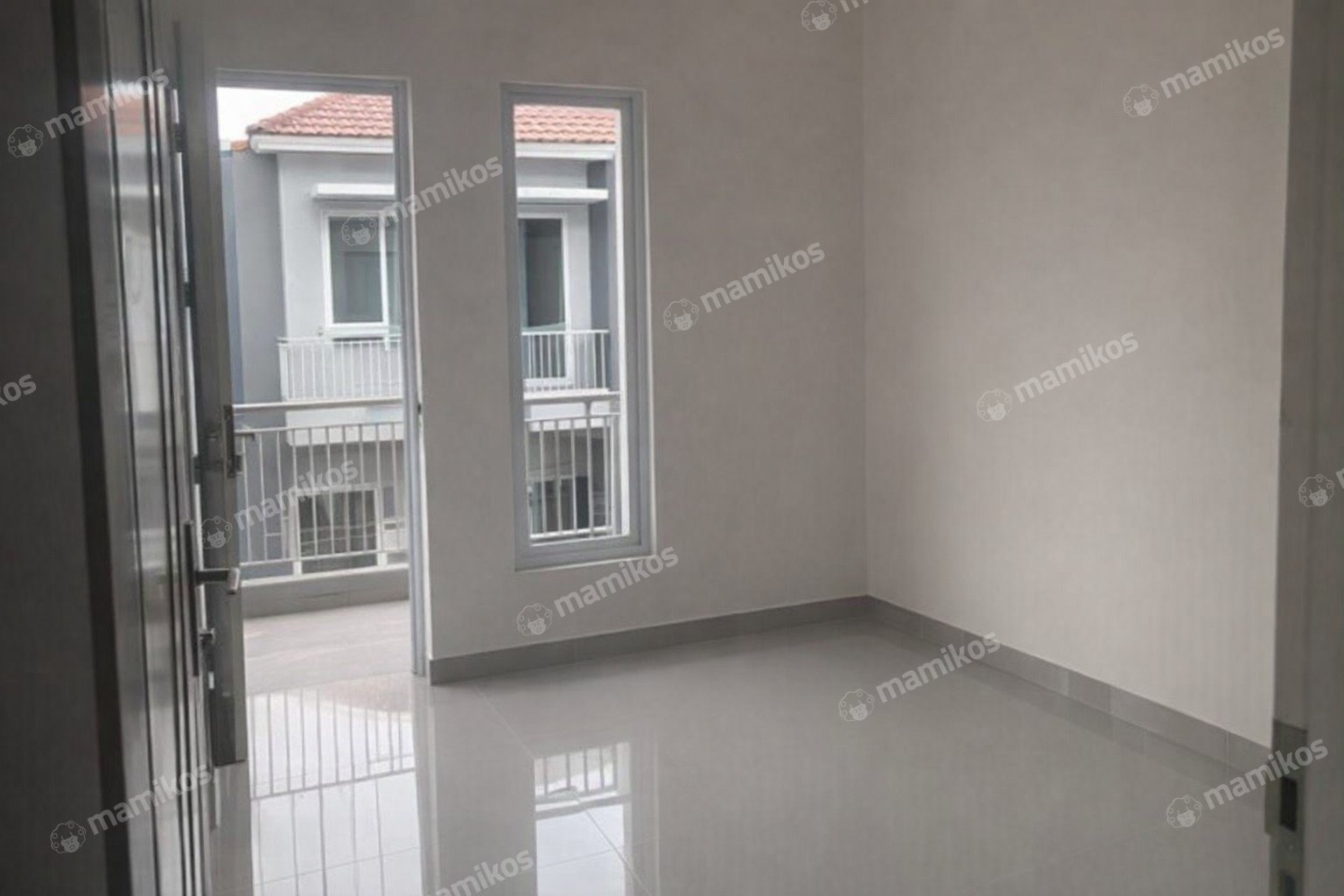 Rumah Sertifikat SHM 3 Kamar Tidur 2 Kamar Mandi Kembangan Jakarta Barat - Photo 4