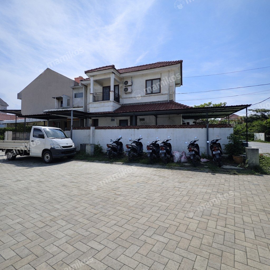 Rumah Sertifikat SHM 5 Kamar Tidur 2 Kamar Mandi Metro permata Jakarta Barat - Photo 2