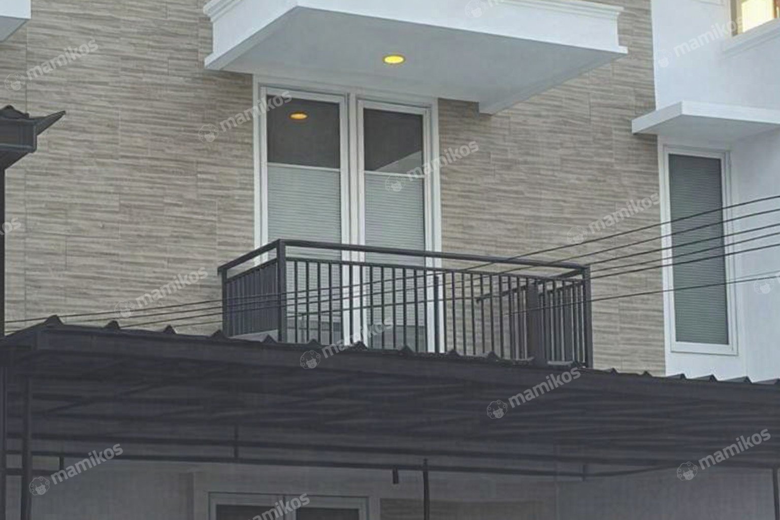 Rumah Sertifikat SHM 8 Kamar Tidur 5 Kamar Mandi Kelapa Gading Jakarta Utara