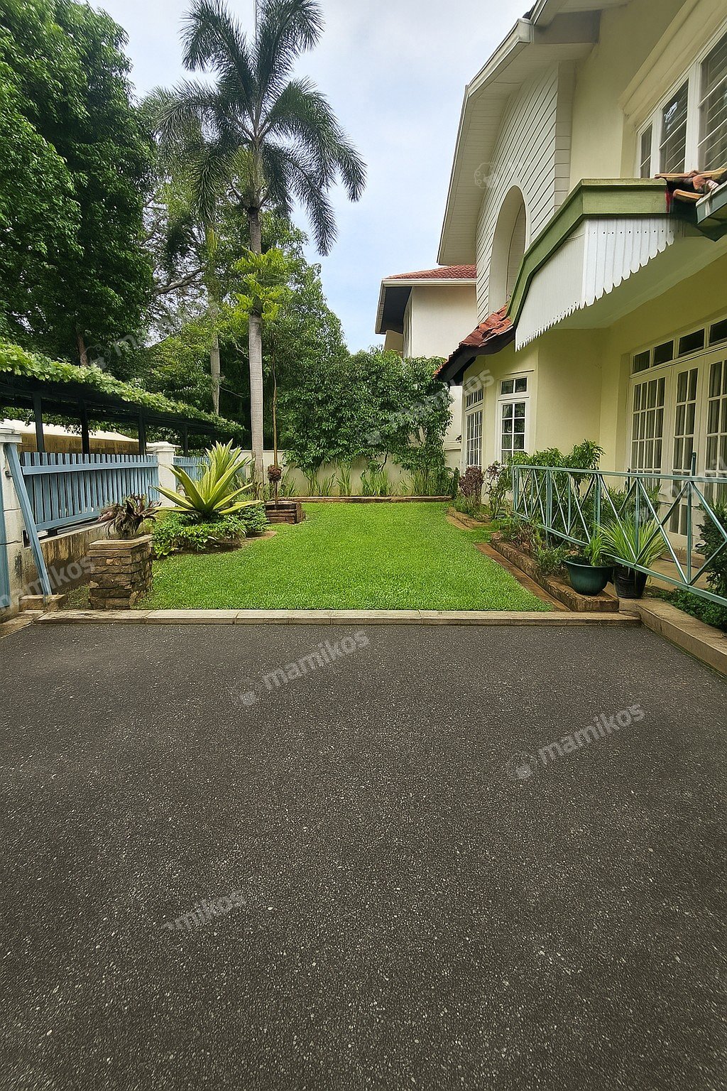 Rumah Sertifikat SHM 4 Kamar Tidur 3 Kamar Mandi Kebayoran Baru Jakarta Selatan - Photo 2