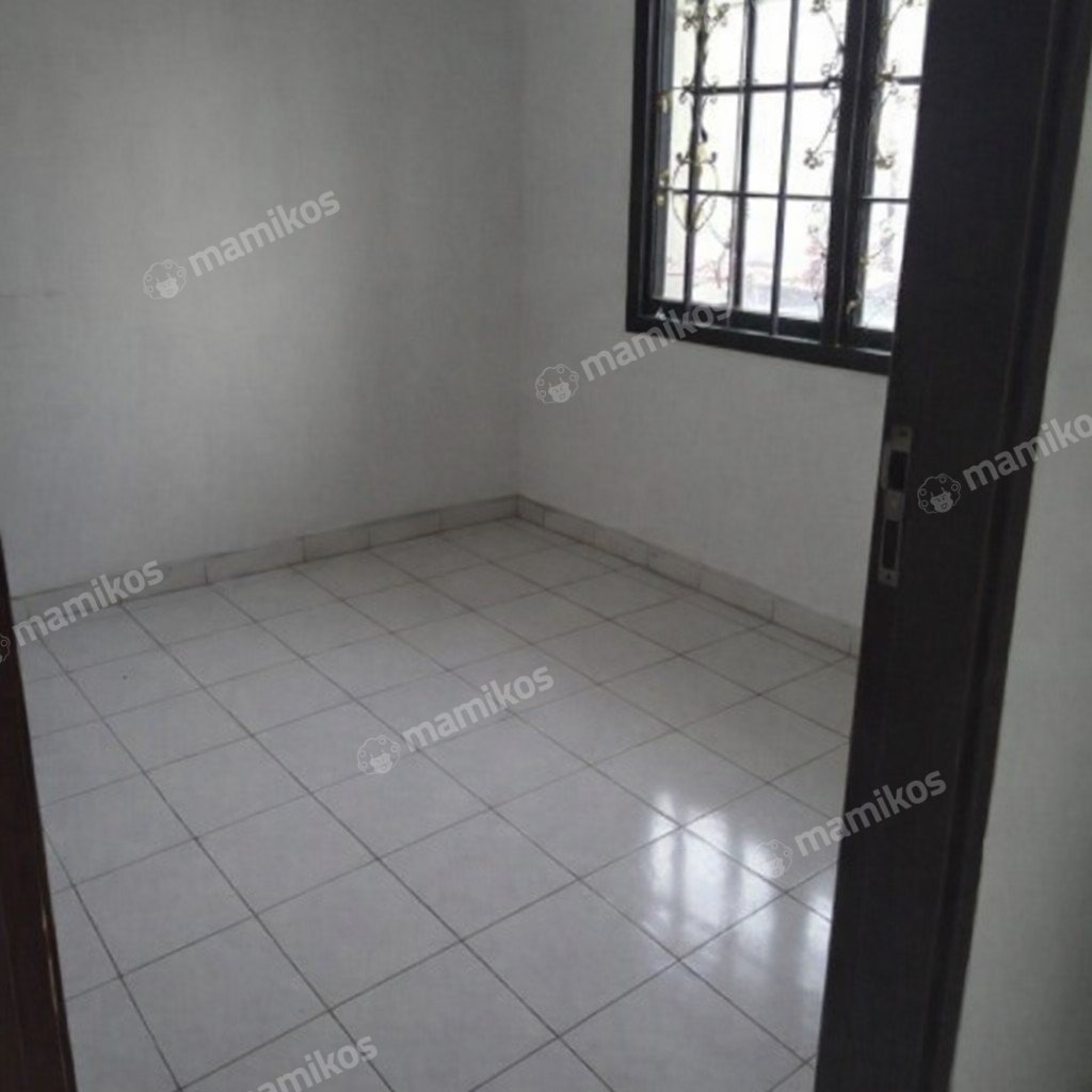 Rumah Sertifikat SHM 3 Kamar Tidur 3 Kamar Mandi Kelapa Gading Jakarta Utara - Photo 5