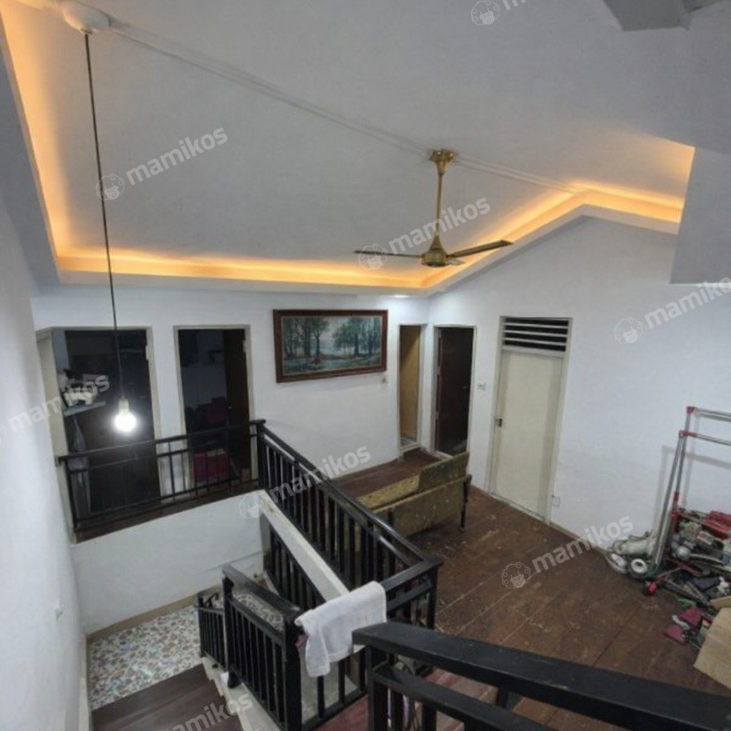 Rumah Sertifikat SHM 5 Kamar Tidur 5 Kamar Mandi Pondok Bambu Jakarta Timur - Photo 3