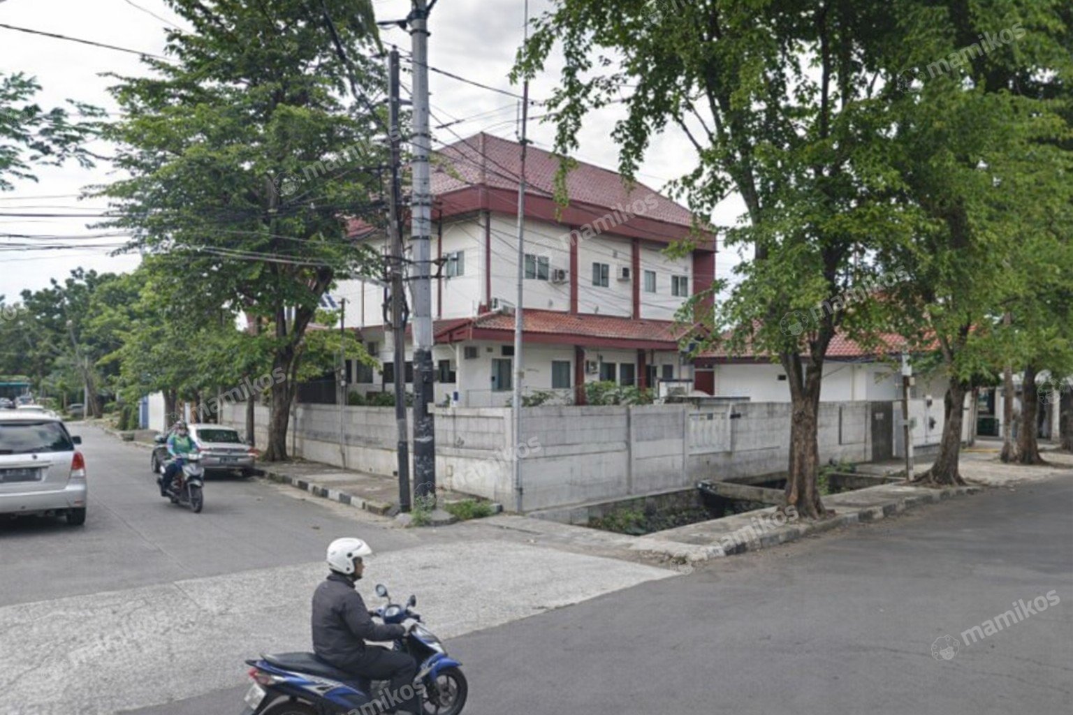 Rumah Sertifikat HGB 8 Kamar Tidur 3 Kamar Mandi Pulo Gadung Jakarta Timur