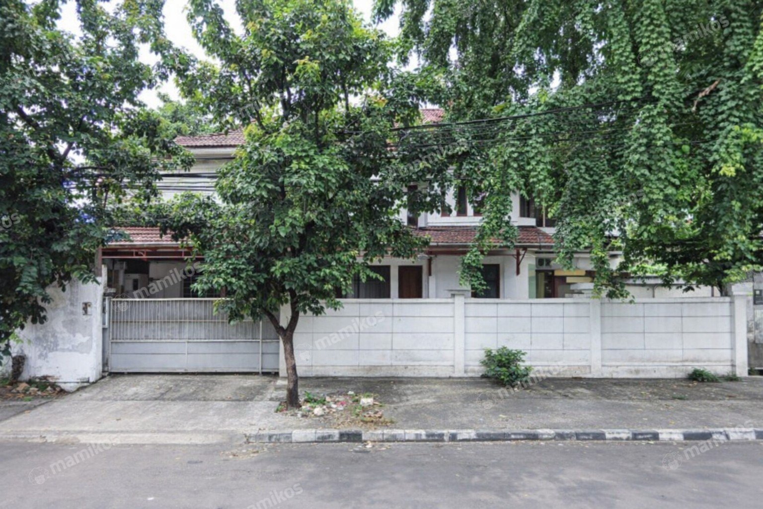 Rumah Sertifikat HGB 8 Kamar Tidur 3 Kamar Mandi Pulo Gadung Jakarta Timur - Photo 2