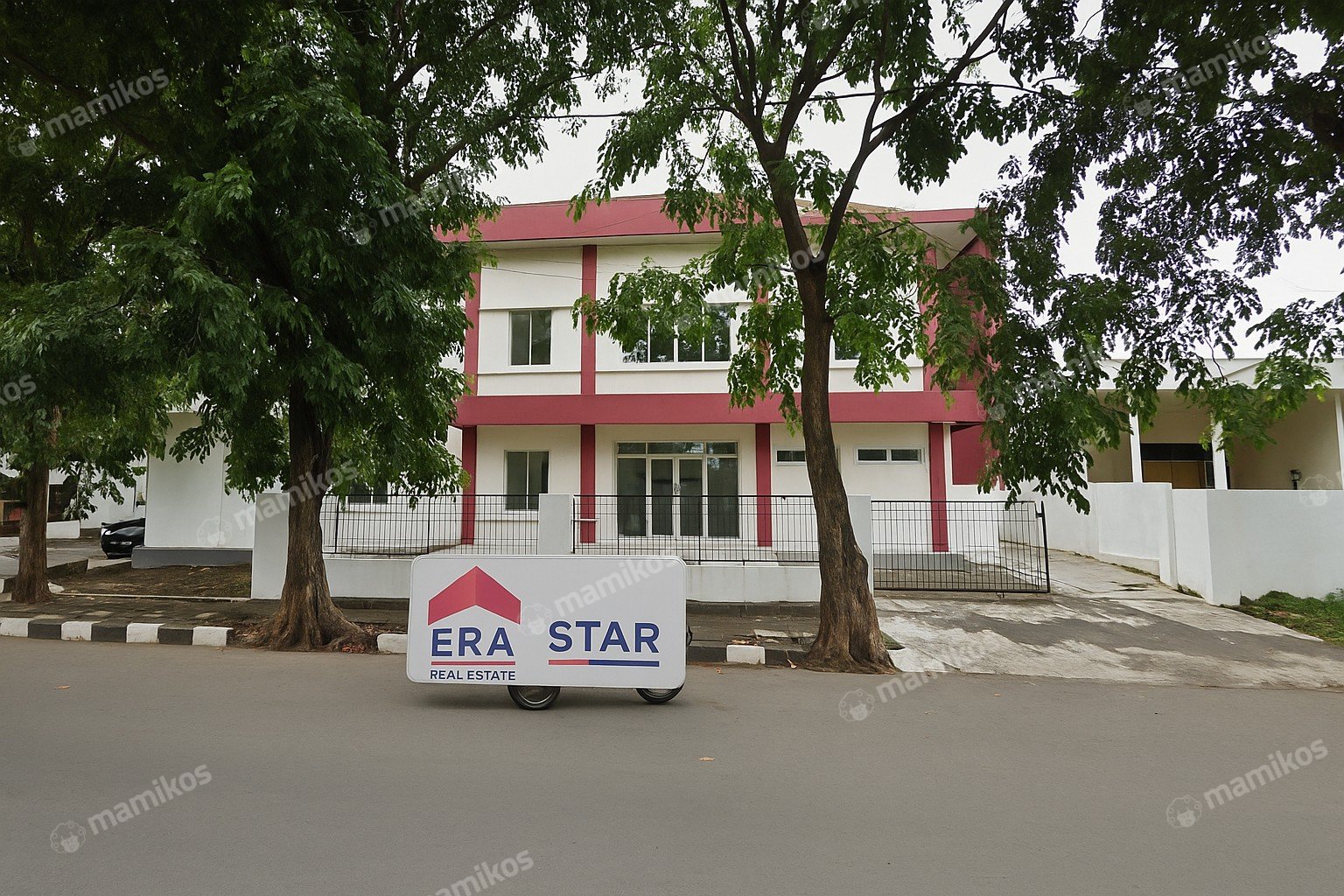 Rumah Sertifikat HGB 8 Kamar Tidur 3 Kamar Mandi Pulo Gadung Jakarta Timur - Photo 4