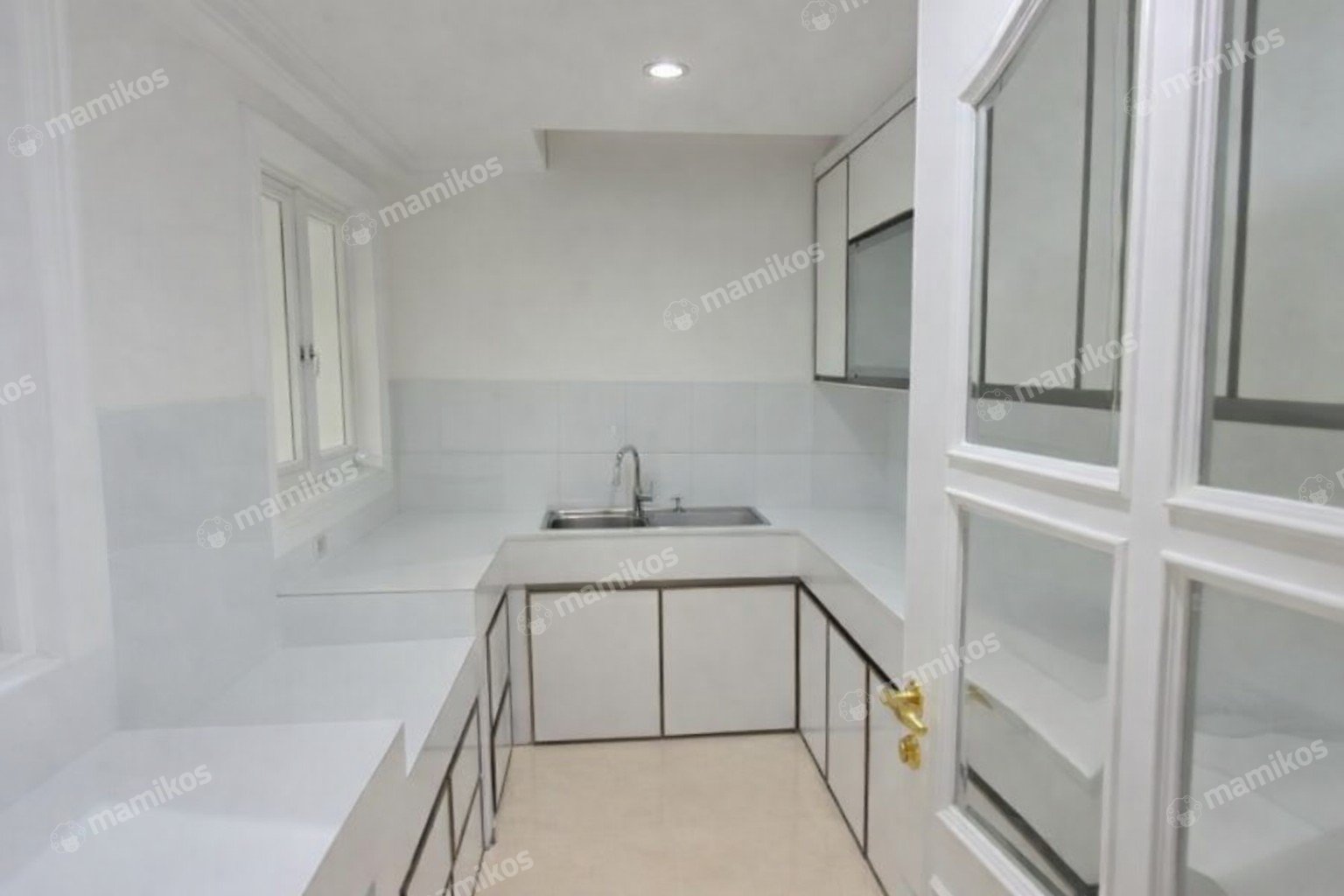 Rumah Sertifikat SHM 4 Kamar Tidur 4 Kamar Mandi Pantai Indah Kapuk Jakarta Utara - Photo 3