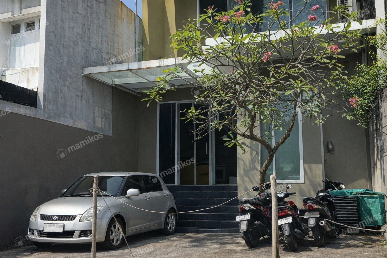 Rumah Sertifikat SHM 3 Kamar Tidur 3 Kamar Mandi Kebayoran Baru Jakarta Selatan