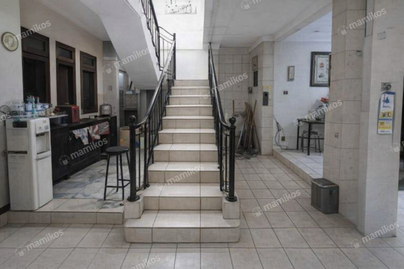 Rumah Sertifikat SHM 13 Kamar Tidur 9 Kamar Mandi Tanjung Duren Selatan Jakarta Barat - Photo 3