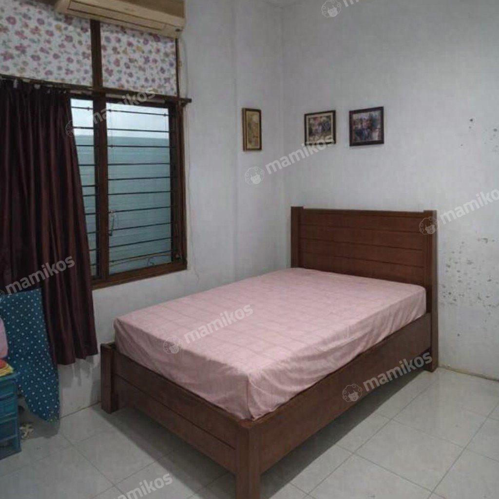 Rumah Sertifikat SHM 3 Kamar Tidur 2 Kamar Mandi Matraman Jakarta Timur - Photo 3
