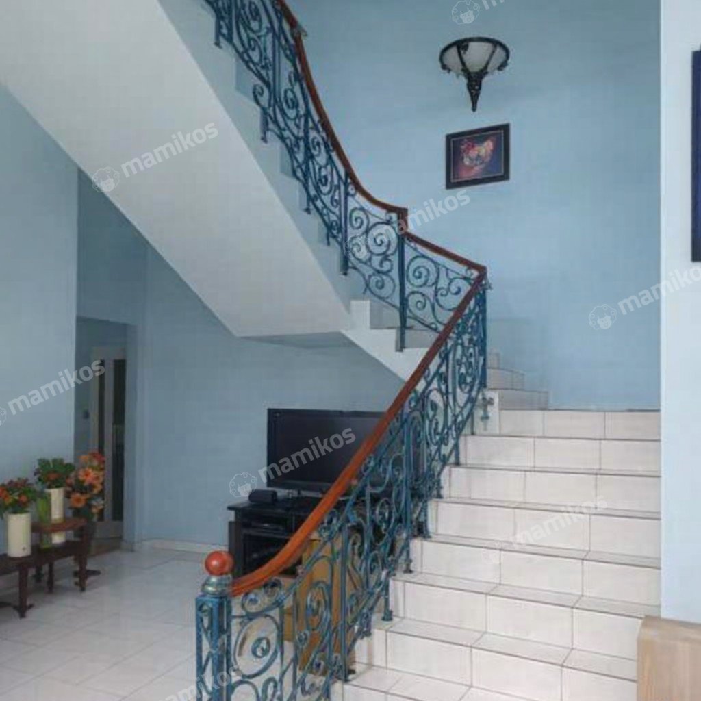 Rumah Sertifikat SHM 4 Kamar Tidur 4 Kamar Mandi Taman Ratu Jakarta Barat - Photo 3