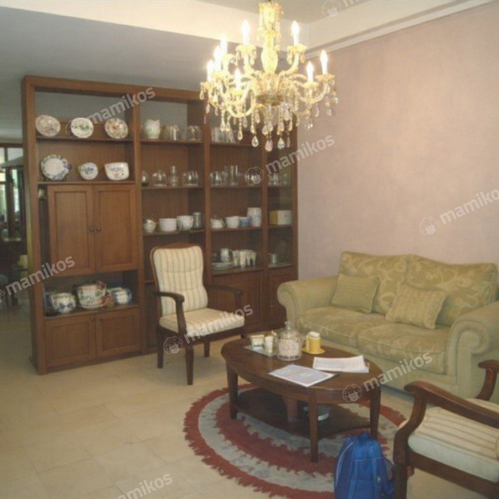 Rumah Sertifikat SHM 4 Kamar Tidur 4 Kamar Mandi Jatiwaringin Jakarta Timur - Photo 3