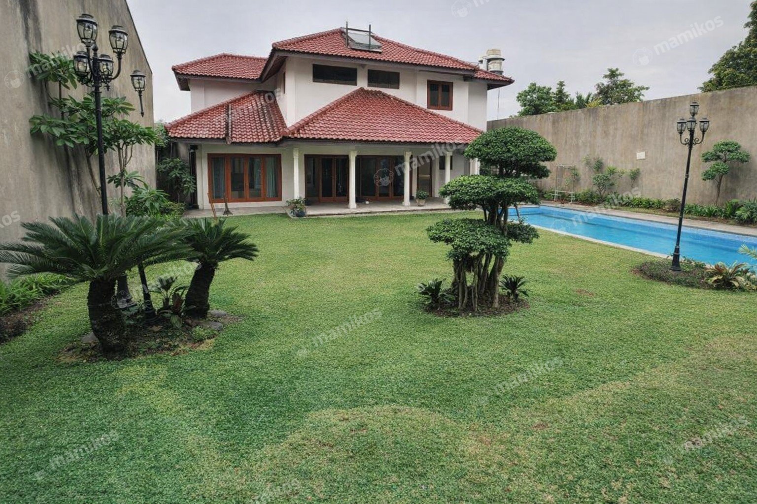 Rumah 7KT 4KM Cilandak Jakarta Selatan