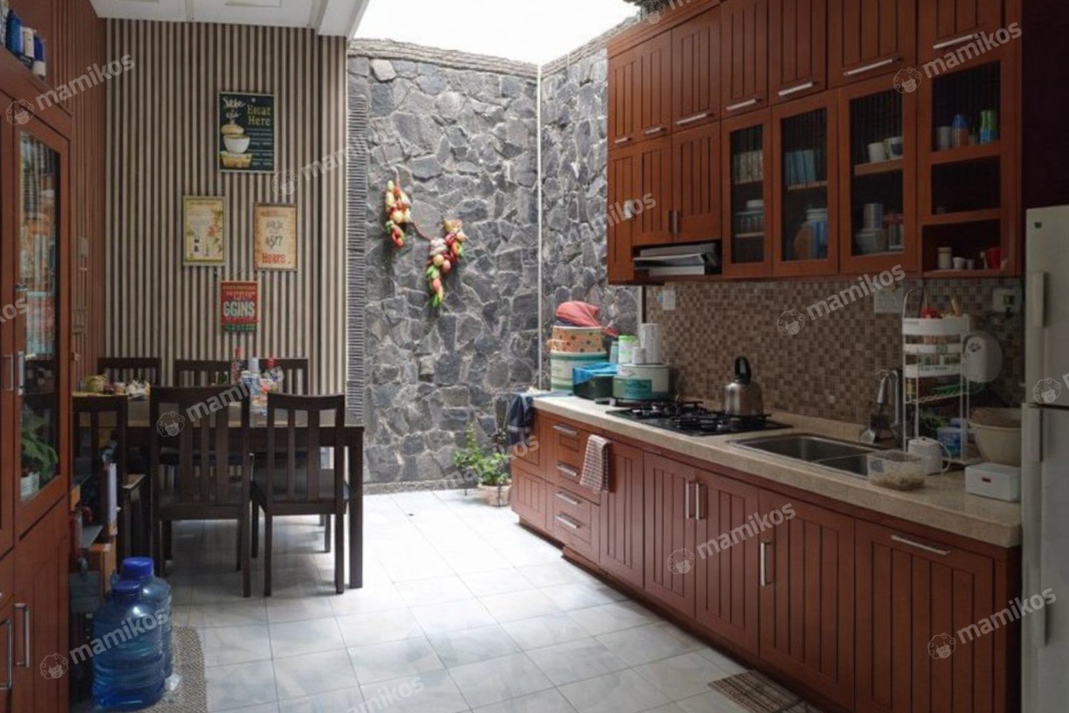 Rumah Sertifikat SHM 4 Kamar Tidur 3 Kamar Mandi Citra Grand Jakarta Timur