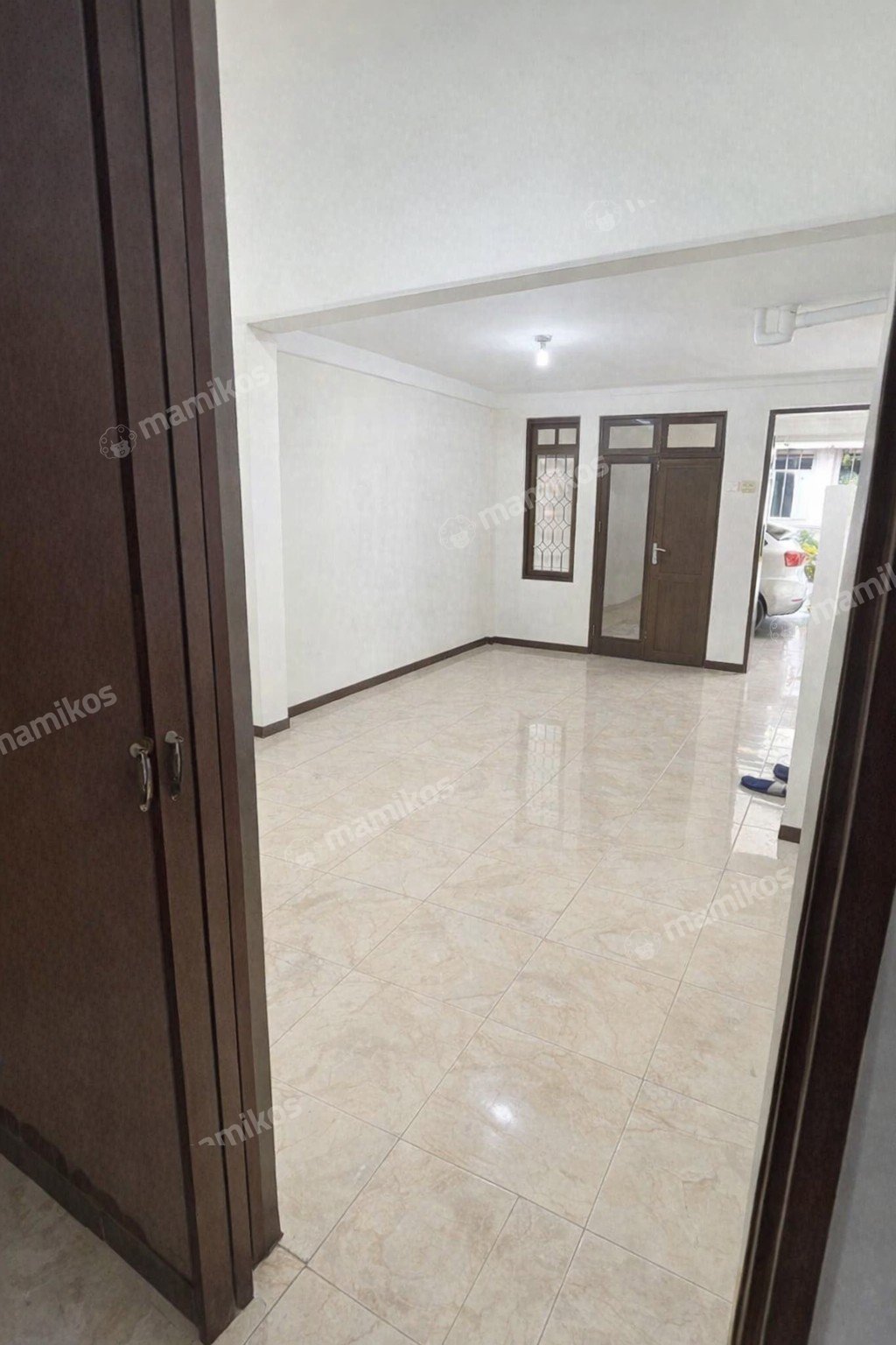 Rumah Sertifikat SHM 4 Kamar Tidur 3 Kamar Mandi Kebon Jeruk Jakarta Barat - Photo 3