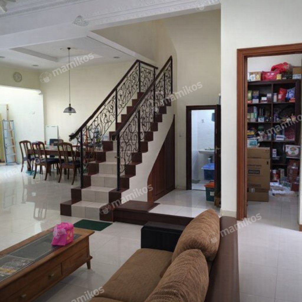 Rumah Sertifikat SHM 5 Kamar Tidur 4 Kamar Mandi Tanjung Duren Jakarta Barat - Photo 3
