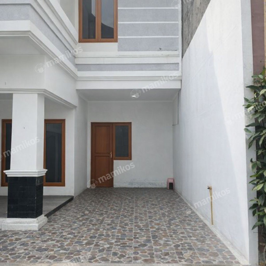 Rumah Sertifikat SHM 3 Kamar Tidur 3 Kamar Mandi Jagakarsa Jakarta Selatan - Photo 2