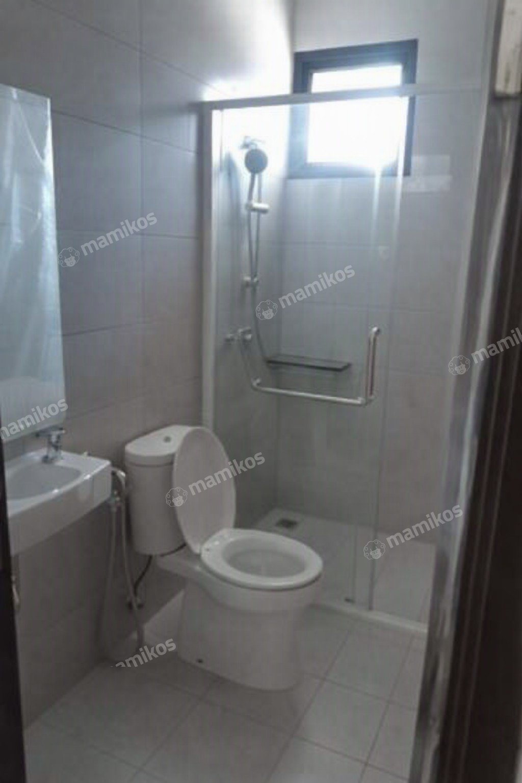 Rumah Sertifikat SHM 3 Kamar Tidur 3 Kamar Mandi Pantai Indah Kapuk 2 Jakarta Utara - Photo 5